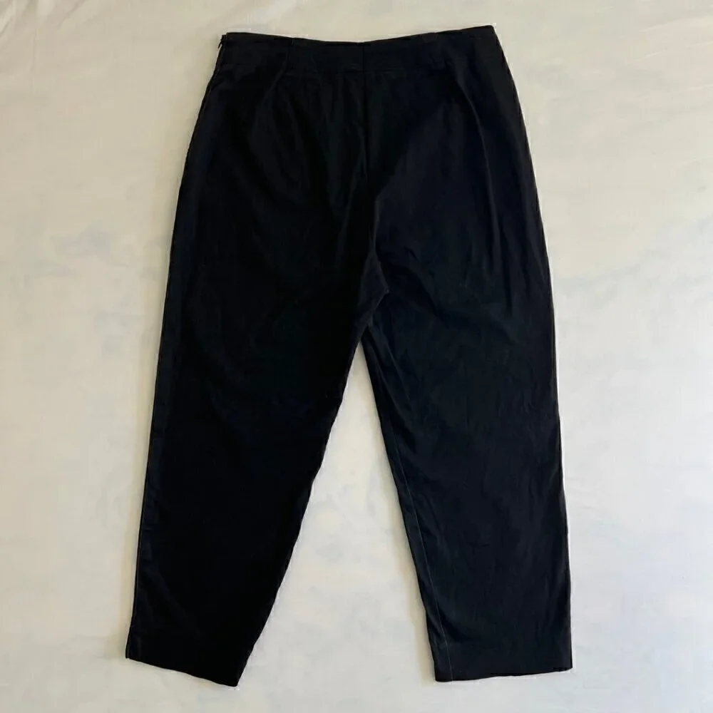 BGL Studded Cityscape Black Capris - Picture 4 of 5